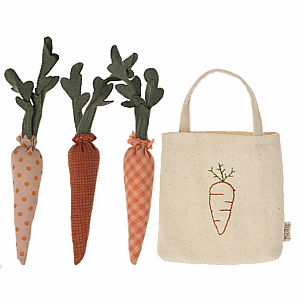 Maileg Carrots in Shopping Bag